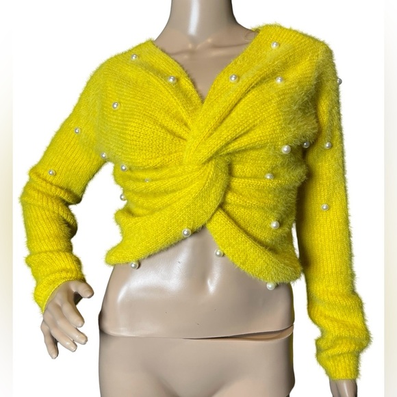 Fashion Nova Yellow Fuzzy Pearl detail Cropped Twist Long Sleeve Sweater Large - Picture 3 of 11